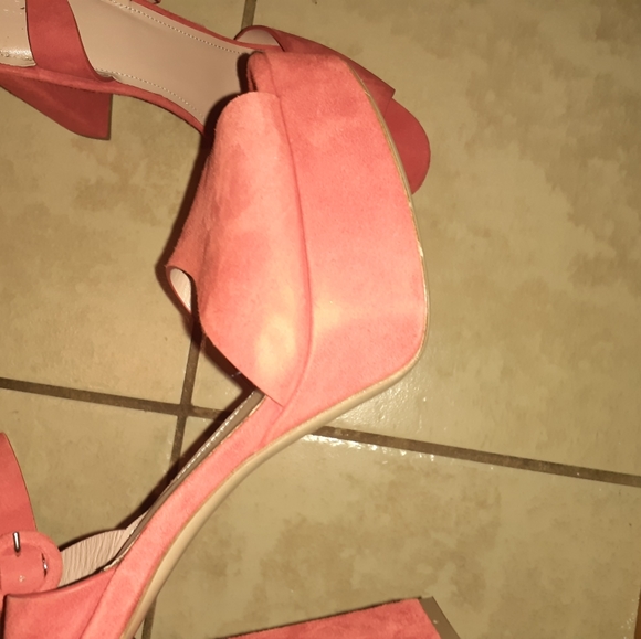 Red Velvet Barney New York Pumps - Picture 1 of 15